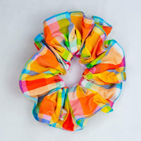 LARGE SCRUNCHIE RAINBOW CHECKER