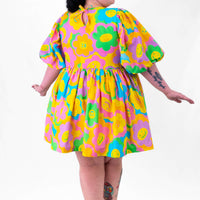 DAFFY SMILEY FLOWERS - IN STOCK