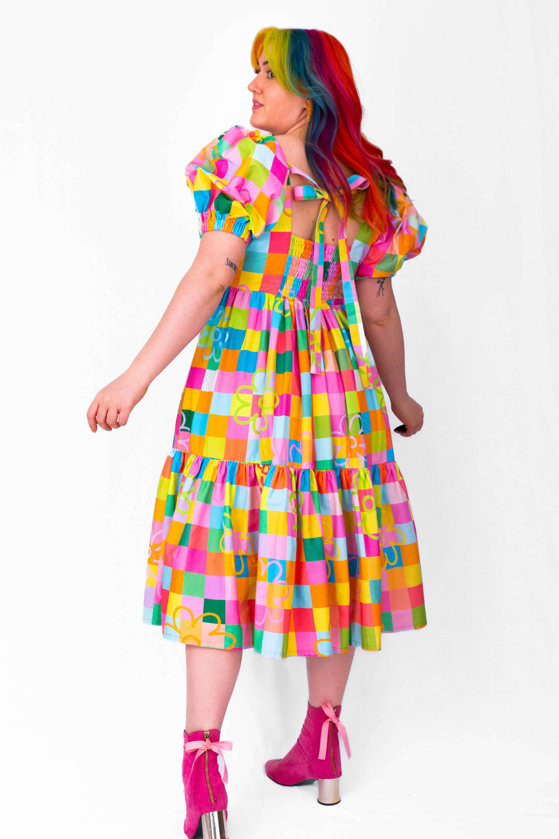 PRECIOUS PRETTY PIXELS