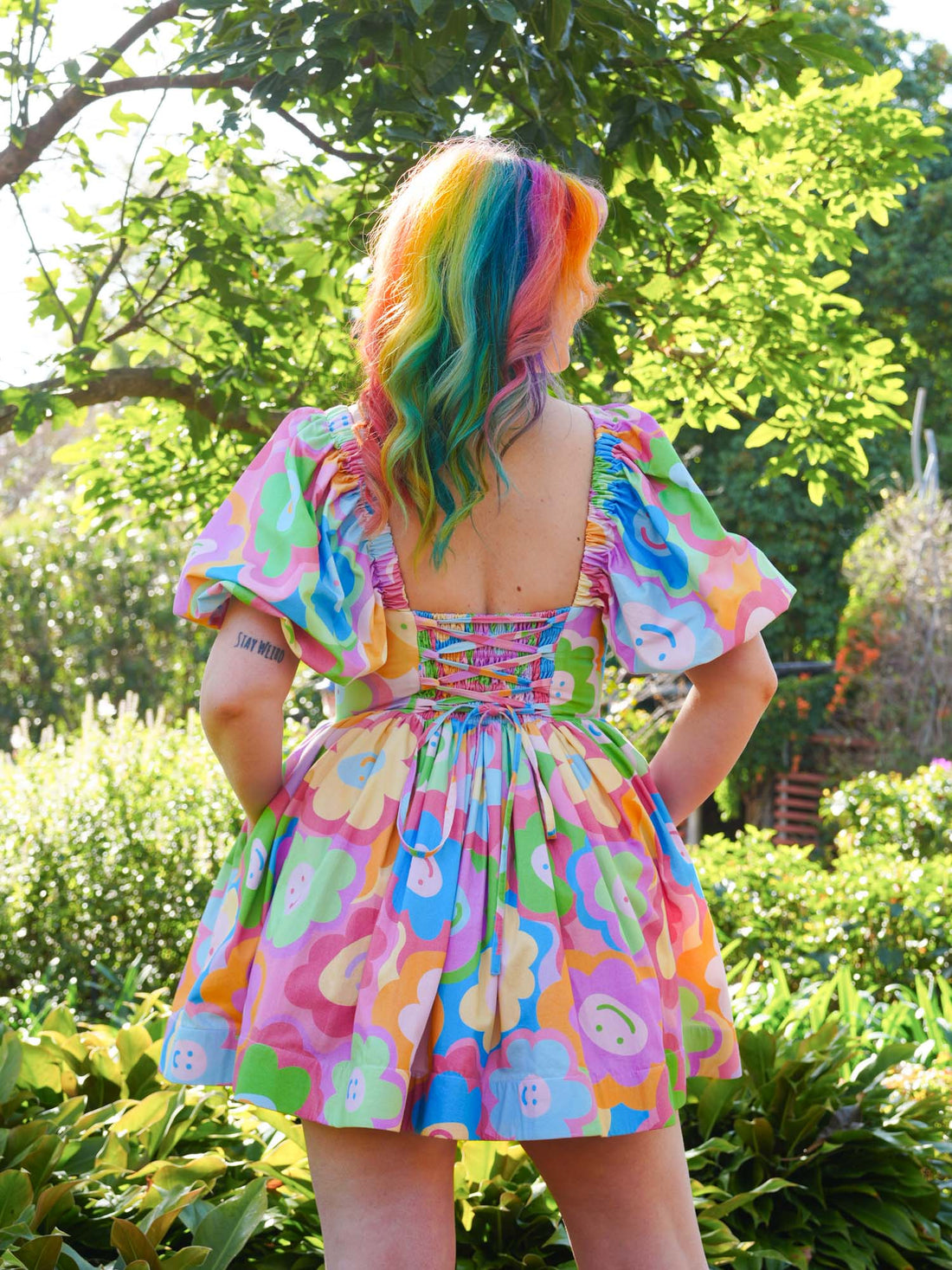 DELIGHTFUL DELUXE FLOWERS