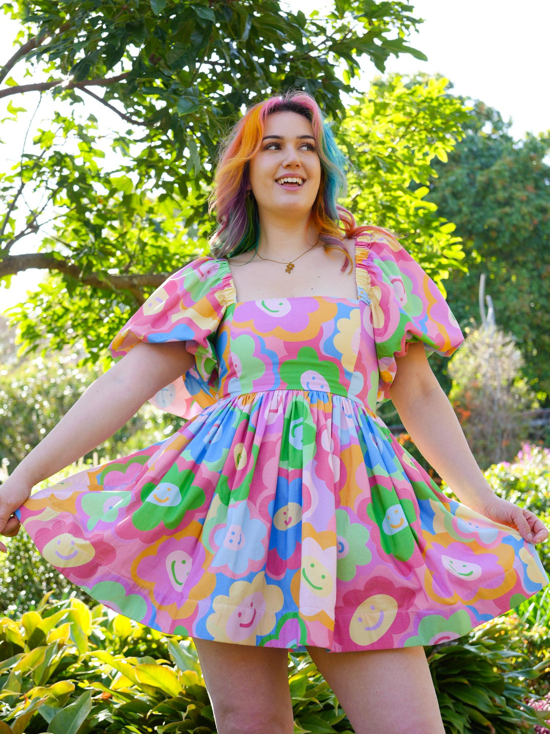 DELIGHTFUL DELUXE FLOWERS