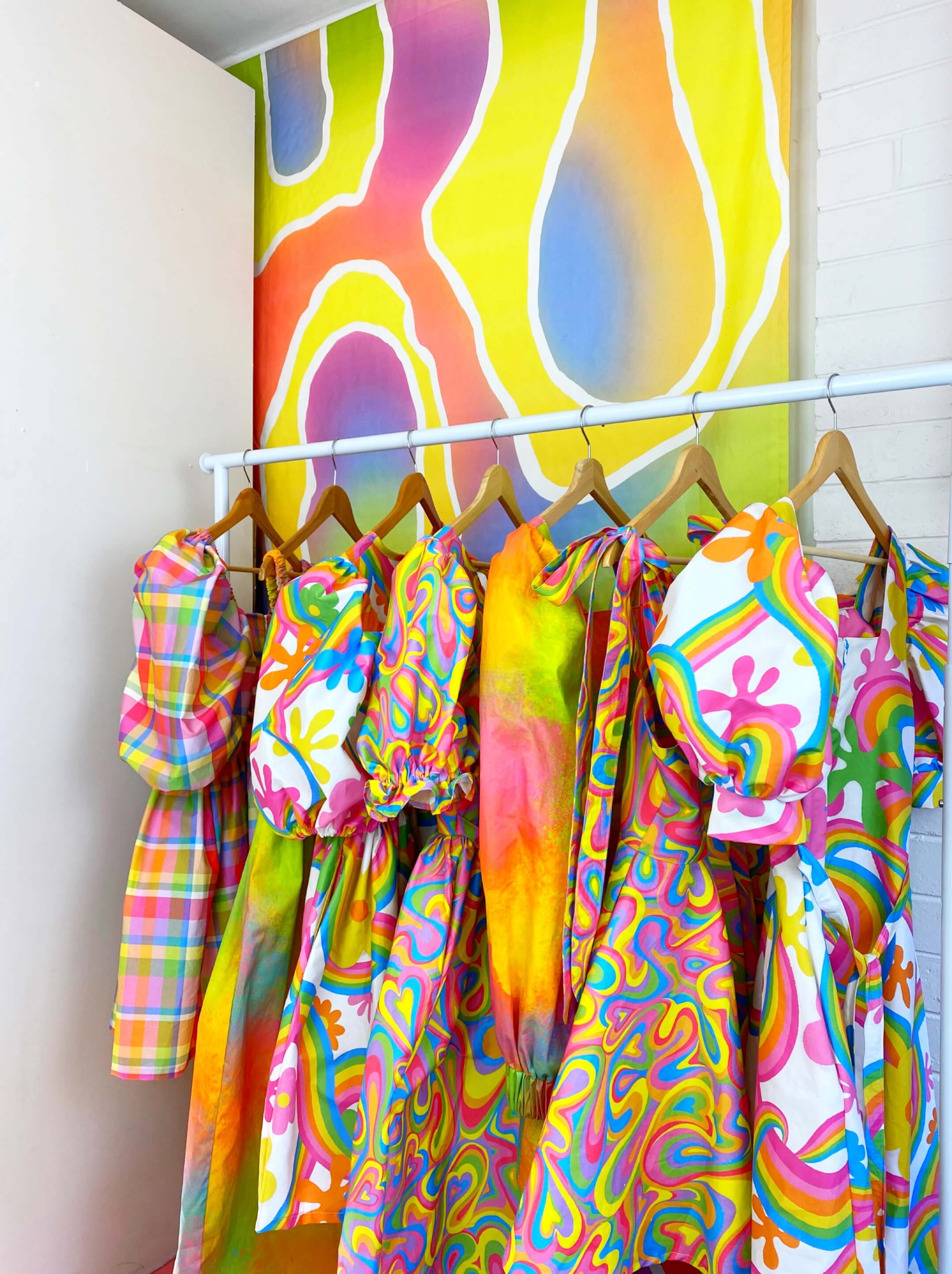 Dopamine Dressing: Unleashing the Power of Fashion for Your Mood and W ...