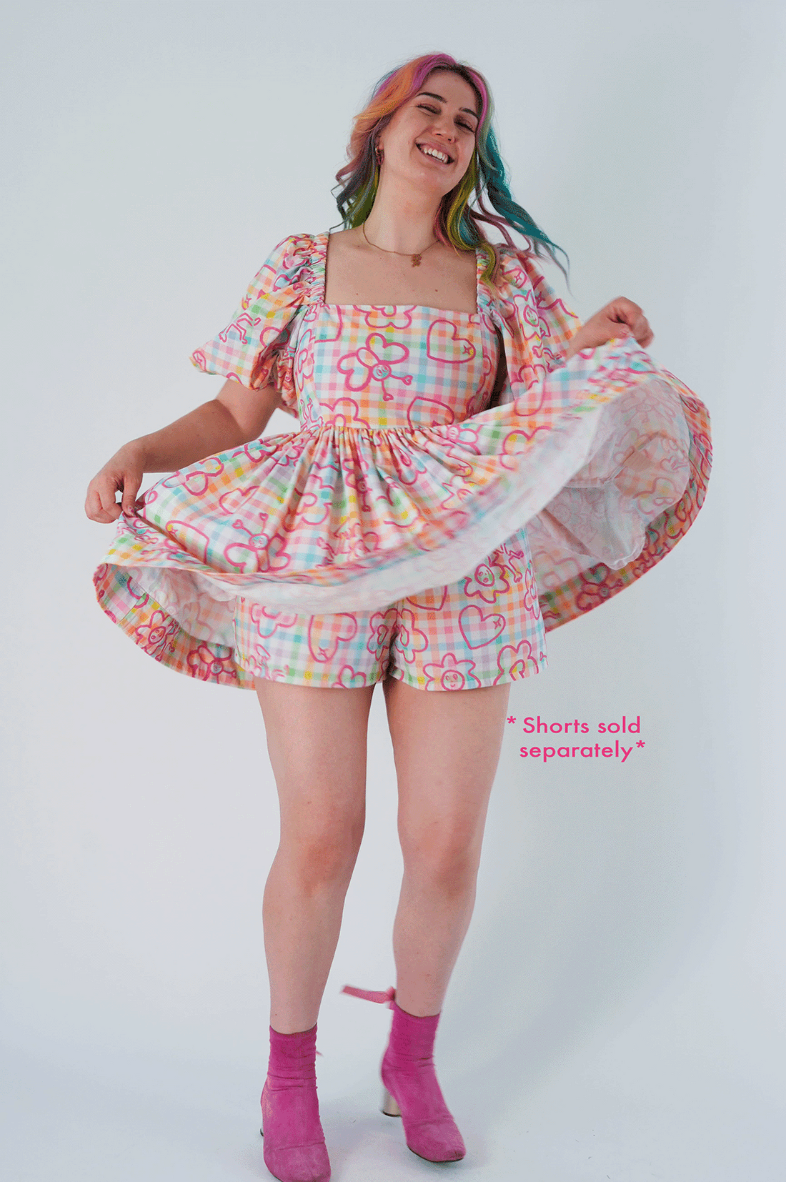 DELIGHTFUL DELUXE PASTEL PICNIC