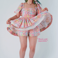 DELIGHTFUL DELUXE PASTEL PICNIC