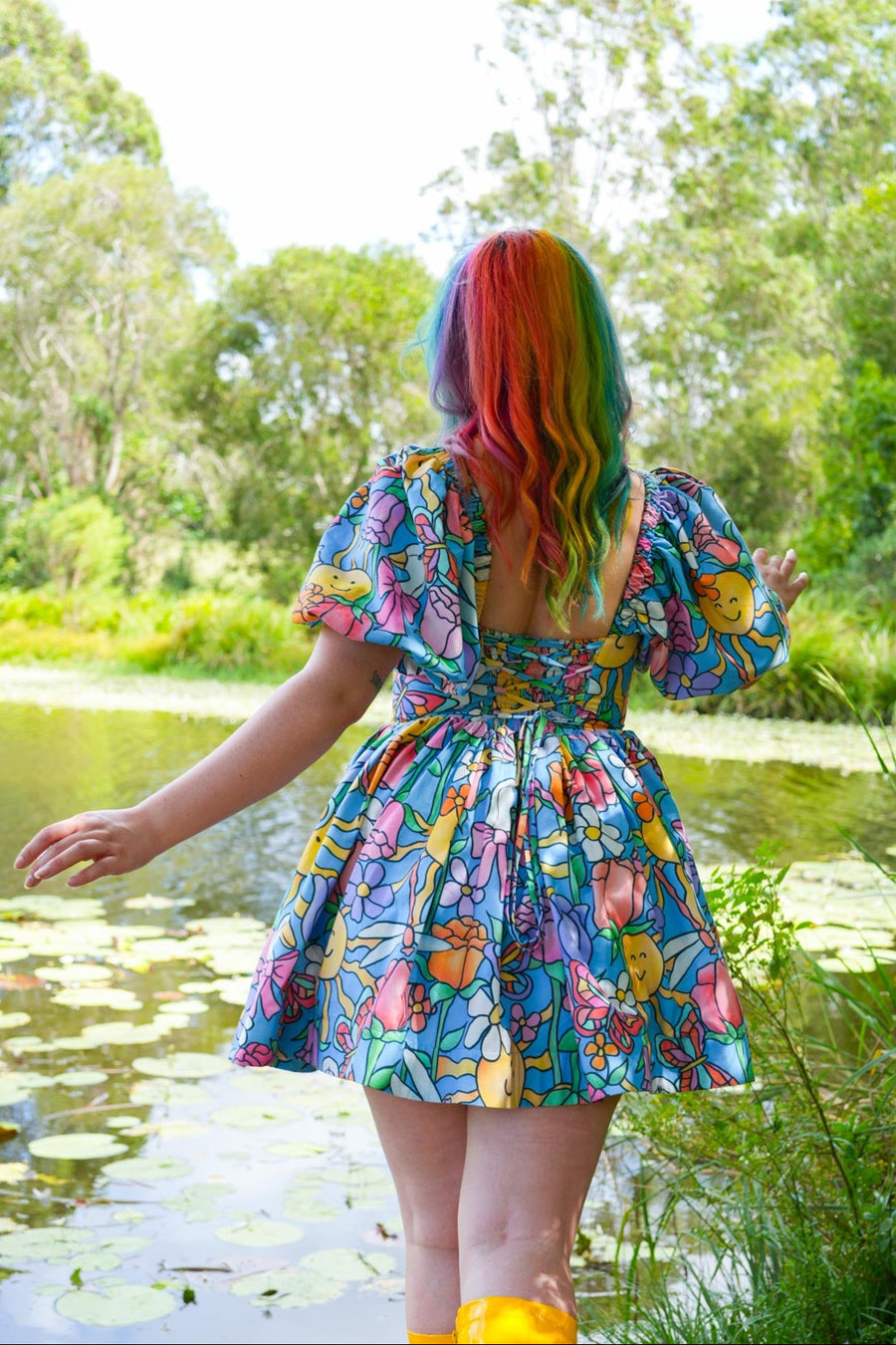 DELIGHTFUL DELUXE MEADOW